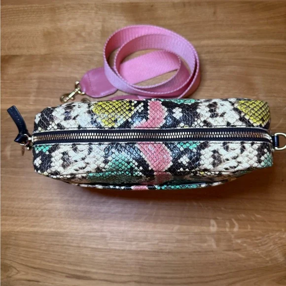 Clare V pastel Snakeskin Marisol crossbody Bag with pink strap - Picture 2 of 11